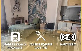 Beaublache Residence Studios Meubles